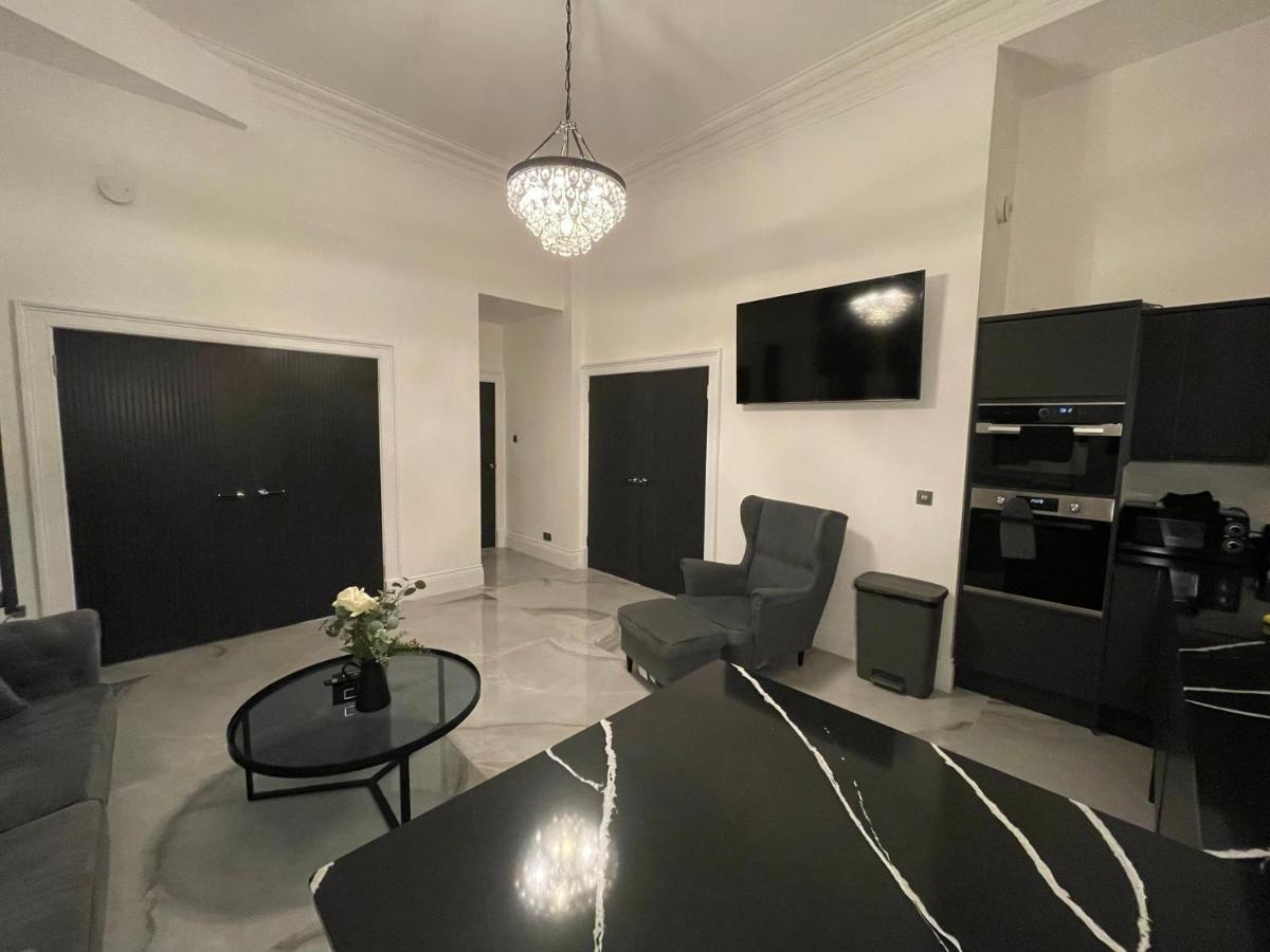 Royal Mile Apartment 2Bedroom Единбург Екстер'єр фото