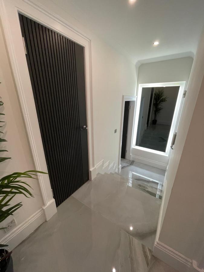 Royal Mile Apartment 2Bedroom Единбург Екстер'єр фото