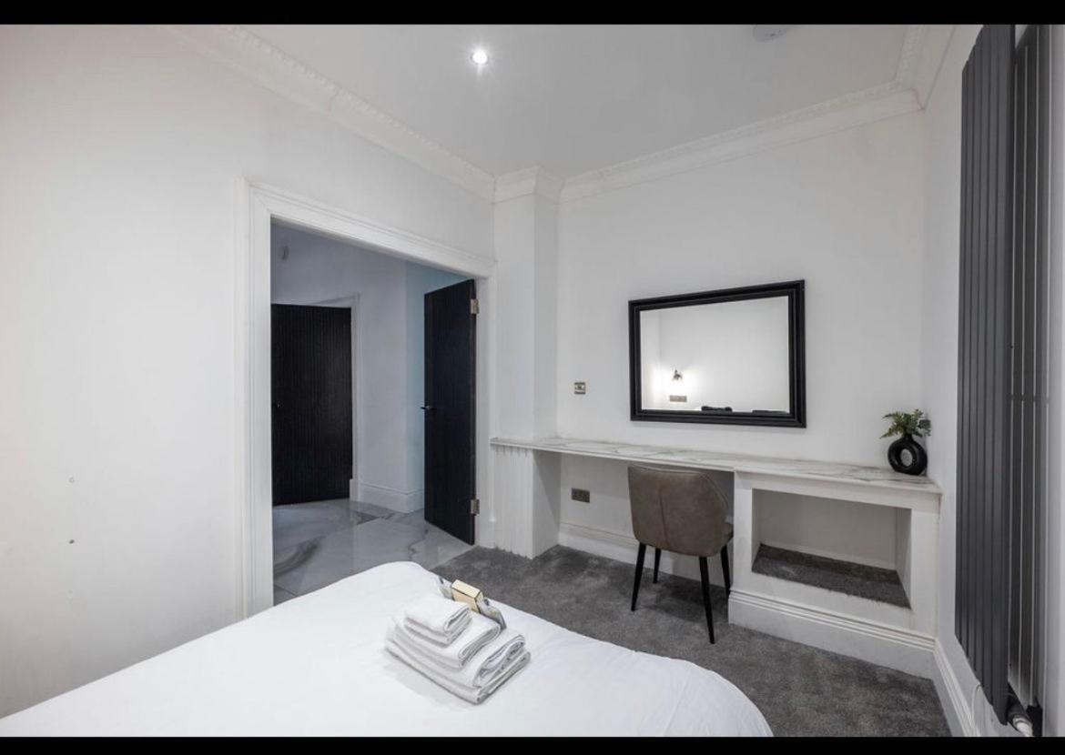 Royal Mile Apartment 2Bedroom Единбург Екстер'єр фото